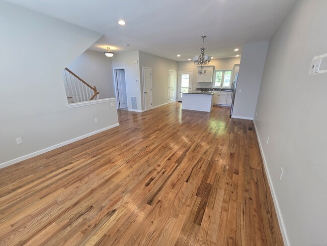 Building Photo - 23 Short Oak Dr