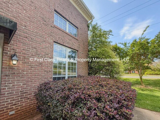 Foto del edificio - 710 Tavern Ct