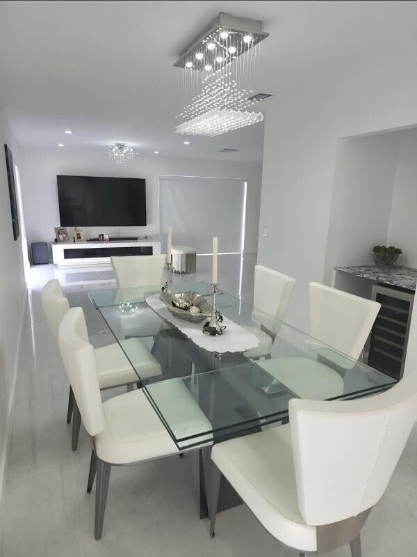 Foto del edificio - 9706 NW 51st Terrace