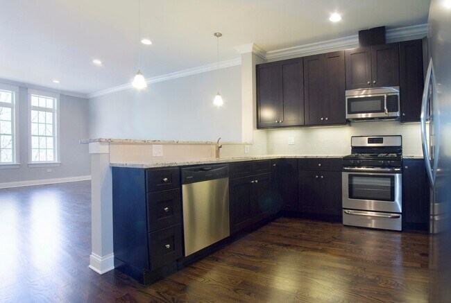 Foto del edificio - 4113 N Western Ave