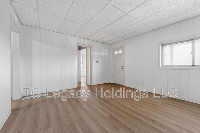 Foto del edificio - 1627 W Pike St