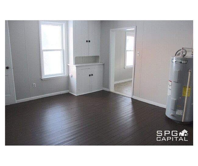 Building Photo - 48 3rd St