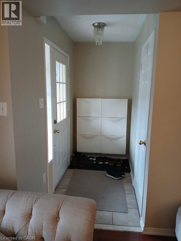 Building Photo - 115 Gatwick Dr