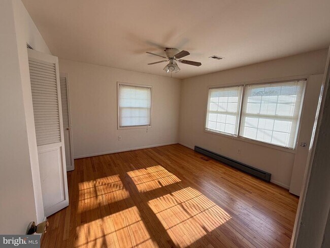 Foto del edificio - 1667 Monroe Bay Cir