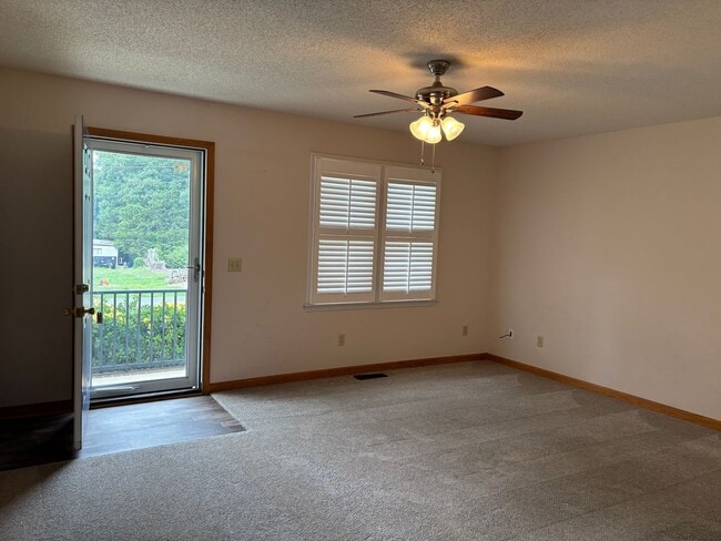 Building Photo - 1419