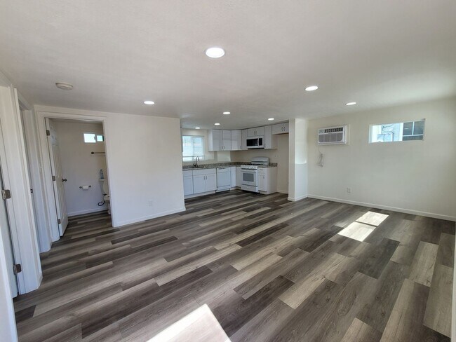 Foto del edificio - Spruce Complex-Ostium Fructus, LLC