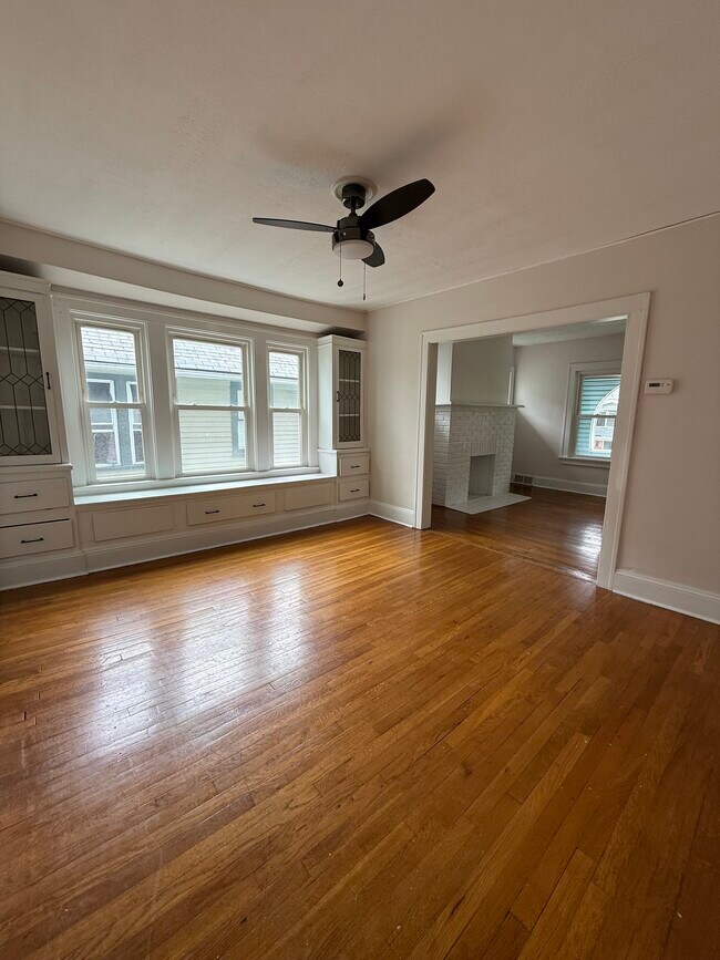 Comedor - 2099 Waterbury Rd