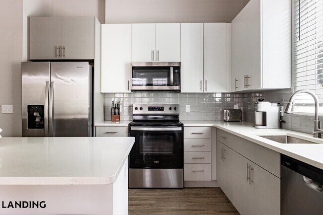 Building Photo - 4902 Cosmos Cir