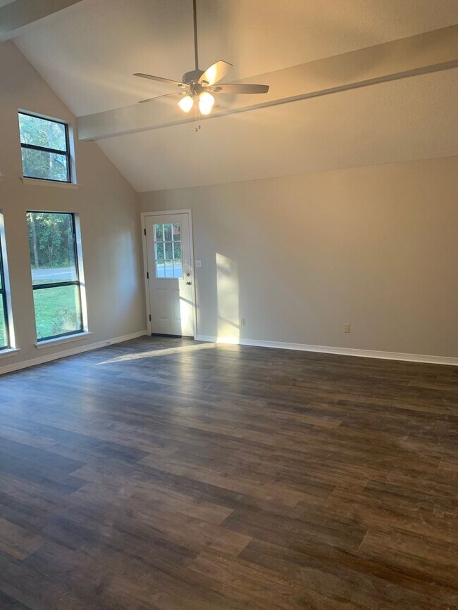 Foto del edificio - 44 Hickory Knoll