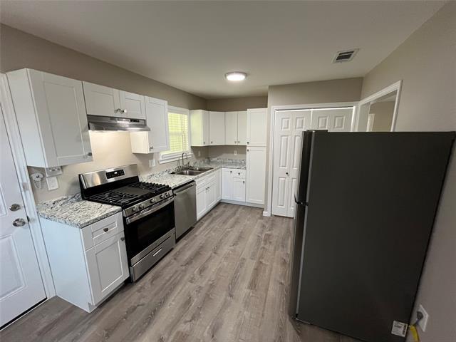 Foto del edificio - 200 Woodbridge Way