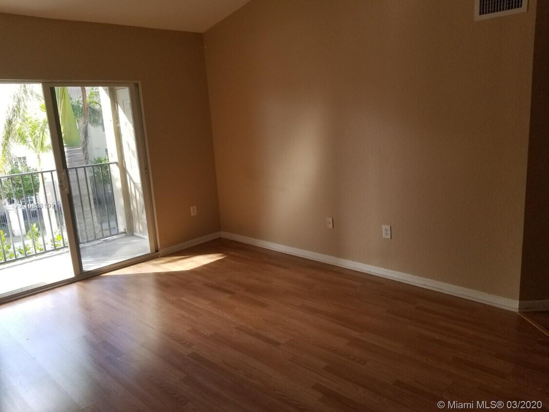 Primary Photo - 15400 SW 284th St