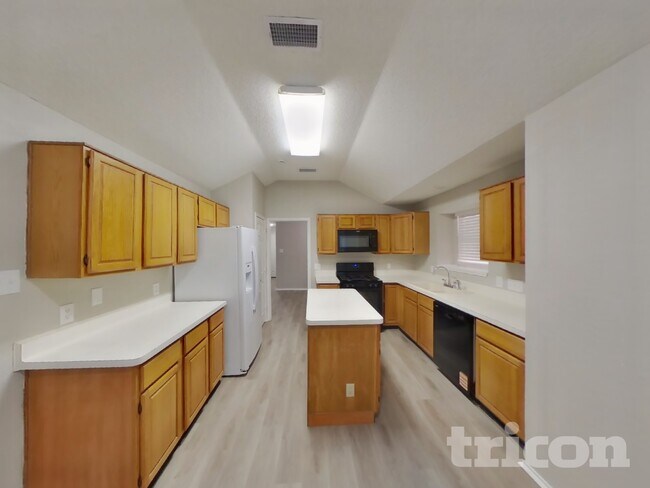 Building Photo - 1624 Bent Brook Dr