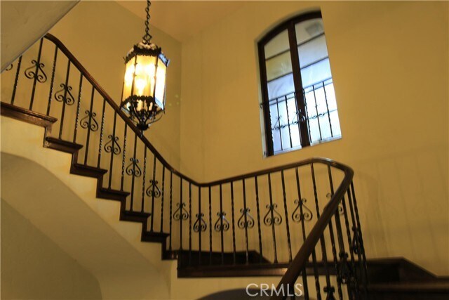 Foto del edificio - 248 S Orange Grove Blvd