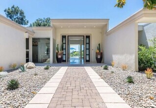 Building Photo - 1625 Loma Vista Dr