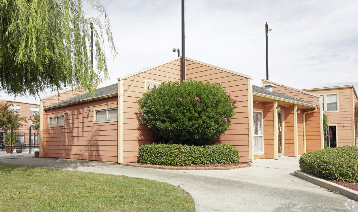 The Willows Apartments New Orleans, LA