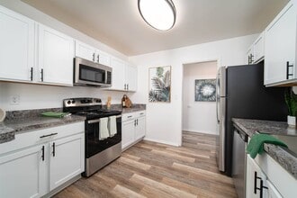 Building Photo - The Crossroads At Southfield Apartments