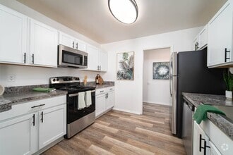 Building Photo - The Crossroads At Southfield Apartments
