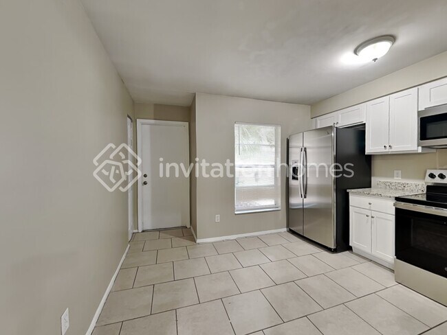 Foto del edificio - 925 Axlewood Cir