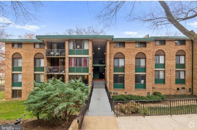 Building Photo - 509 N Armistead St