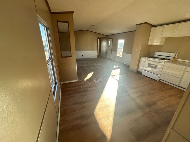 Foto del edificio - Newly Remobile Home For sale