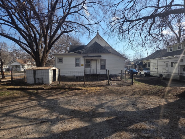 Building Photo - 157 N Estelle St