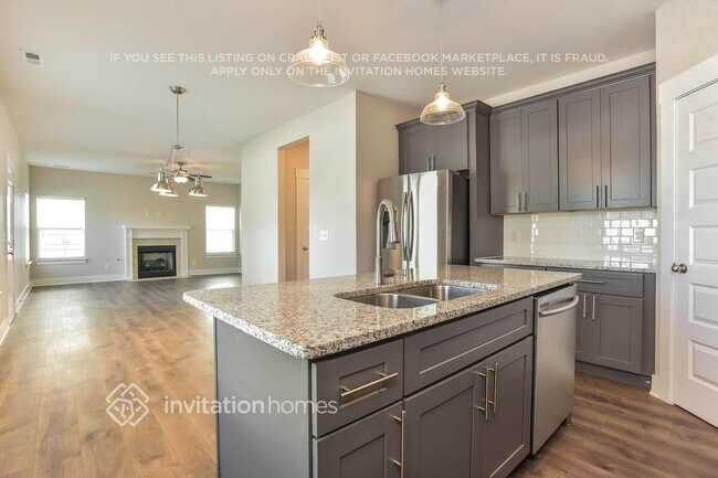 Building Photo - 322 Charity Ln