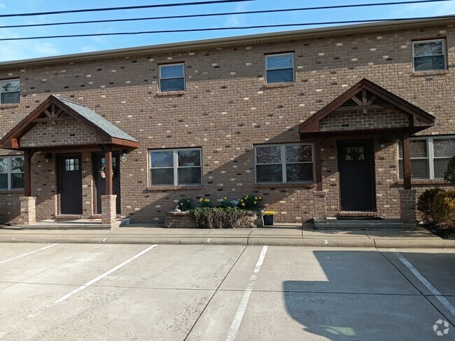 Building Photo - 899 Blennerhassett Hts