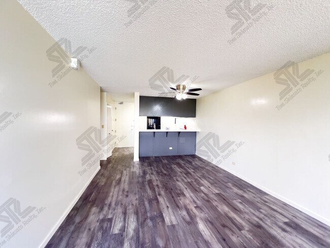 Foto del edificio - 2 bedroom, 2 bathroom 2 parking at Lakecrest