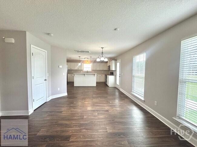 Building Photo - 309 Nashview Trail
