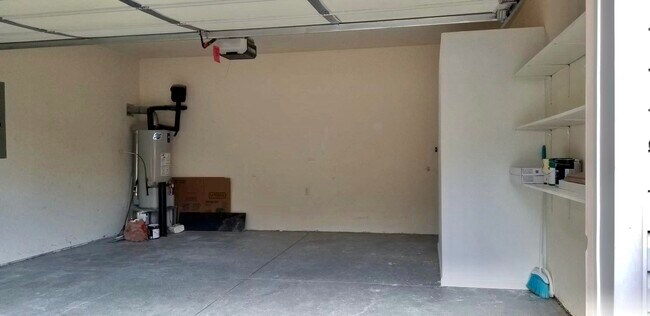 Building Photo - 5606 David Christian Pl