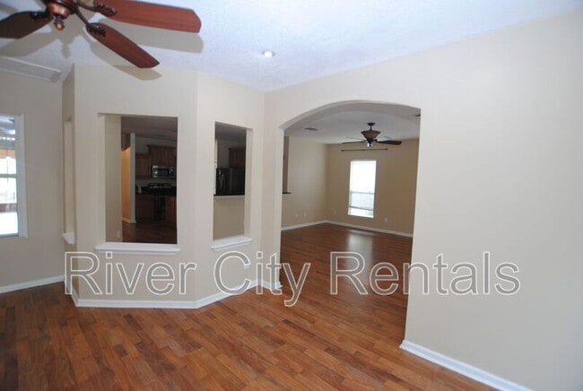 Building Photo - 3022 Piedmont Manor Dr