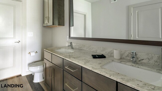 Foto del edificio - 20290 Park Lake View Dr