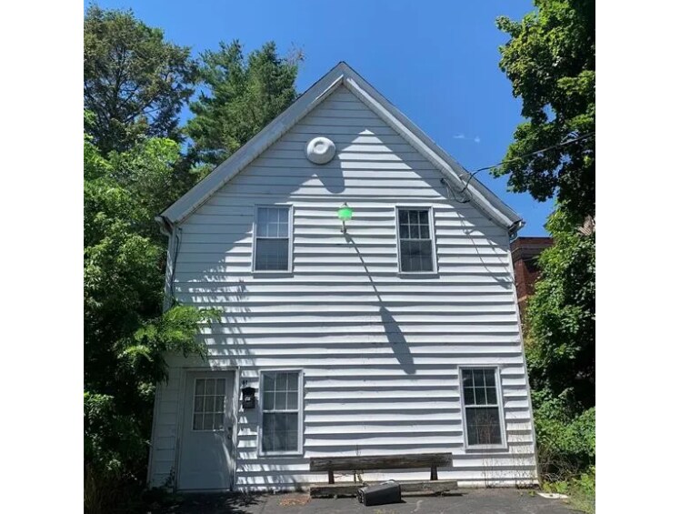 Primary Photo - 61 Front St