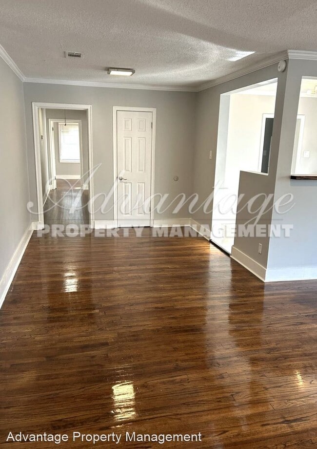 Building Photo - 2 br, 1 bath House - 2181 Piedmont Ave.