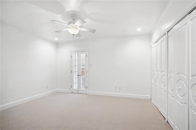 Building Photo - 910 Chartres St