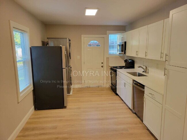 Foto del edificio - Charming 2 Bedroom Duplex Unit in Atlanta!