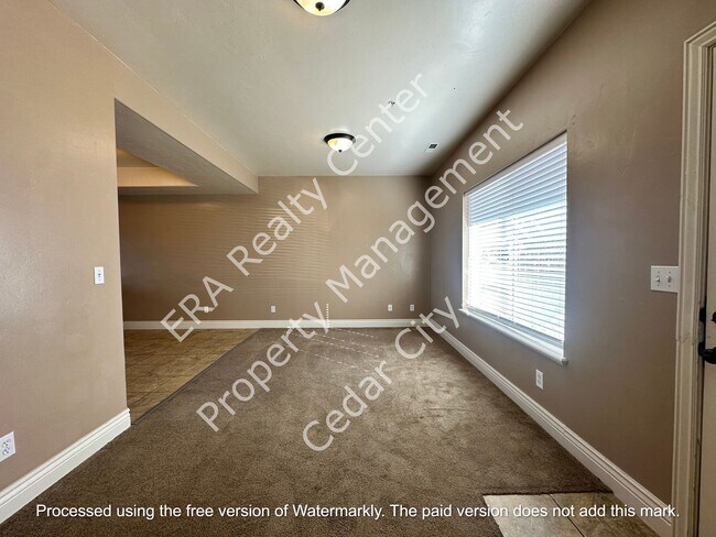 Foto del edificio - 576 W 1045 N