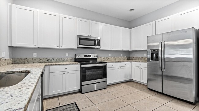 Building Photo - 6837 1st St