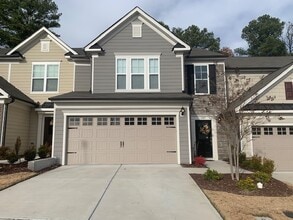 Building Photo - 1207 Nightshade Dr