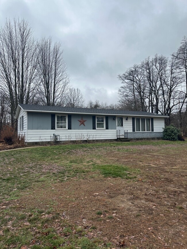 Building Photo - 5824 141st Ave