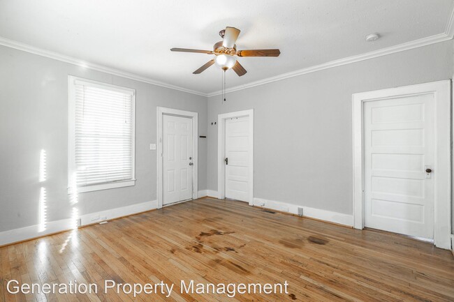 Building Photo - 3 br, 2 bath House - 1000 E 16th Street
