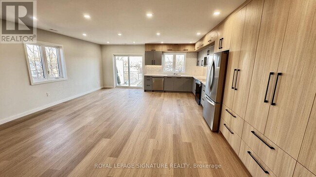 Photo du bâtiment - 981 Glencairn Ave