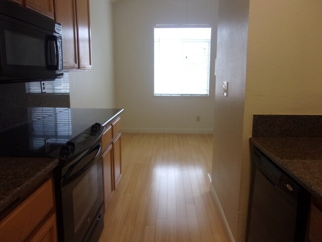 Foto del edificio - Cambridge Estates