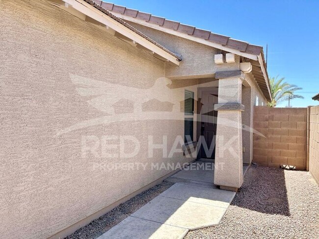 Building Photo - 38564 N La Grange Ln