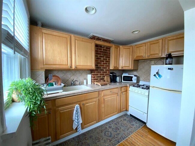 Foto del edificio - 647 Garden St