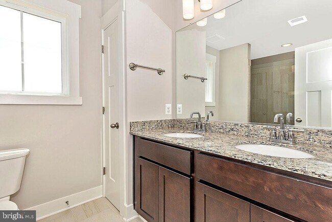 Building Photo - 1300 Sandoval Ct