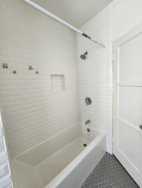 Foto del edificio - 1781 N Orchid Ave