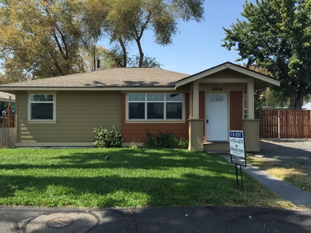 Primary Photo - House with Fenced Backyard