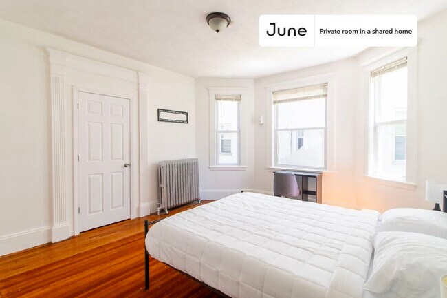 Foto del edificio - Room in Shared 5 bed/2 bath home
