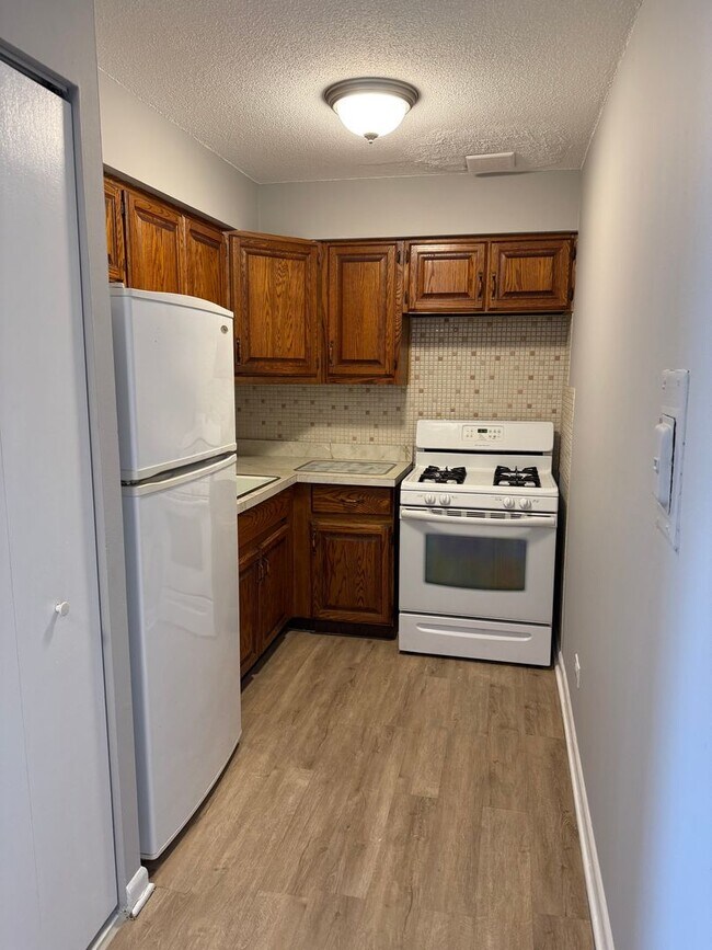 Foto del edificio - 1 Bedroom/1 Bath Unit Close to Transportat...
